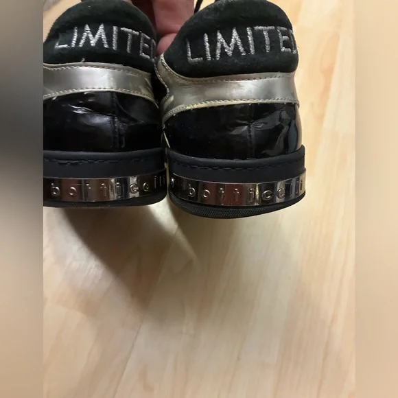 Limited edition Boticelli Blue Leather sneakers - Picture 6 of 16